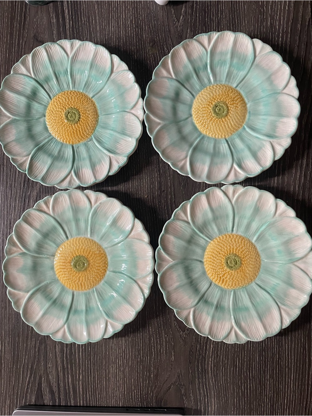 Set of 4 Ceramic Flower-Shaped Dessert Plates in Aqua Blue/White/Yellow
